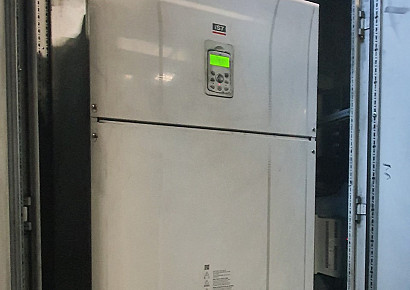 Popravilo frekvenčni pretvornik model LS iS7 220 kW
