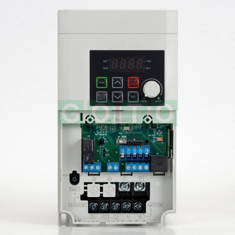 LSLV0015M100-1EOFNS Frekvenčni pretvornik M100 1,5KW - 230V